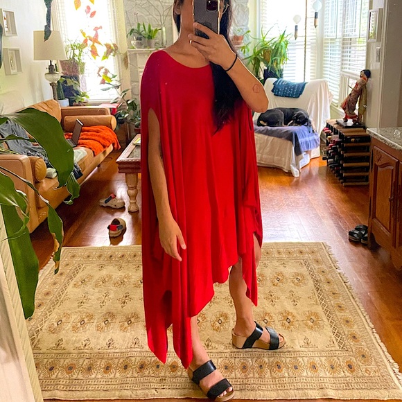 Beach cover-up perfect for summer-one size fits all- Red - Picture 1 of 4